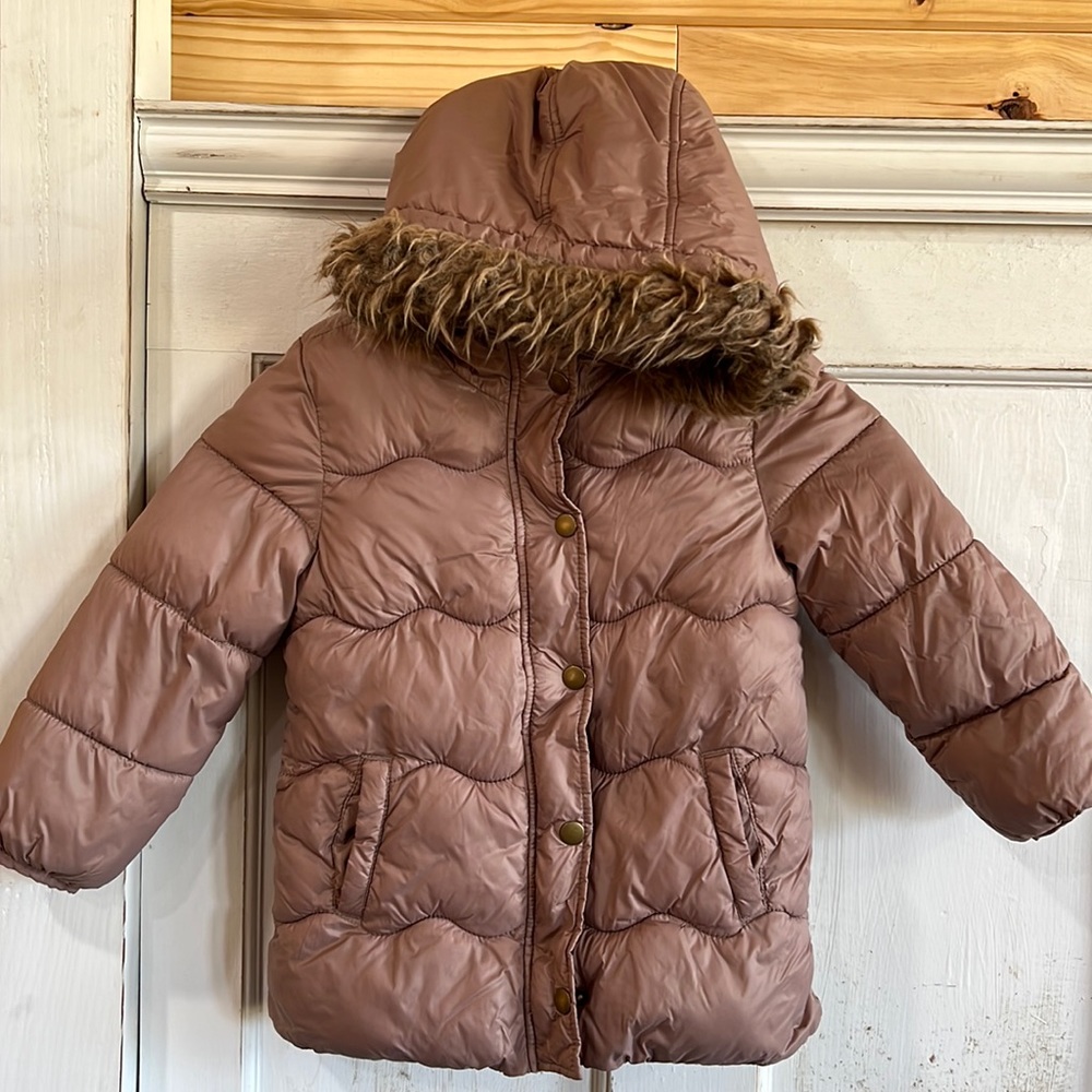 Girls Old Navy Puffer Jacket